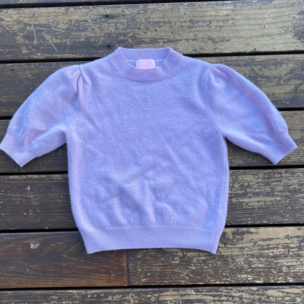 New Crush brand cashmere puff short sleeve mock neck sweater lavender